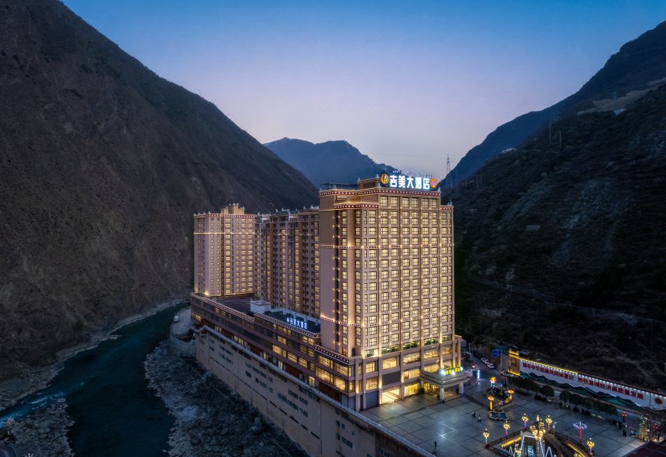 hotel overview picture