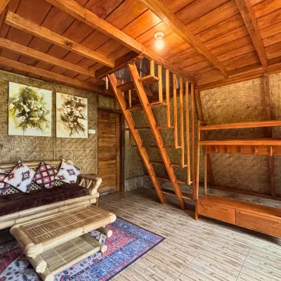 Sanda Eco Cabins by Agata Отели рядом с достопримечательностью «Храм Батукару»