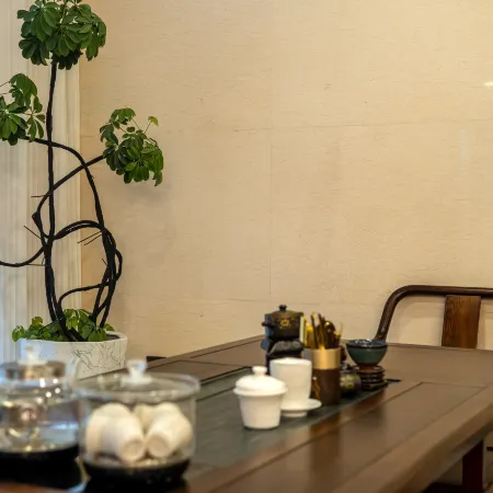 Urba Hotel (Tekes Bagua City Taiji Altar Branch)