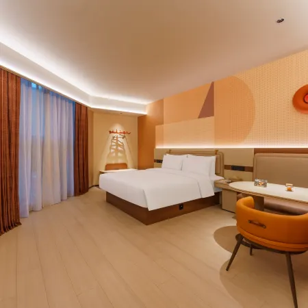 Orange Dandong Railway StationYalujiang Hotel Ξενοδοχεία στην πόλη Νταντόνγκ