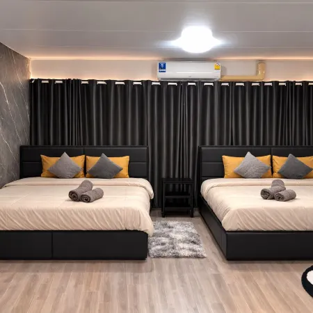 Impact Muang Thong Popular Condo C5 by Mom Tang