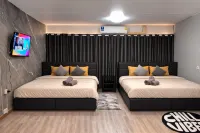 Impact Muang Thong Popular Condo C5 by Mom Tang