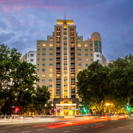Picardie Hengshan Garden Hotel Отели рядом с достопримечательностью «Шанхайская библиотека»