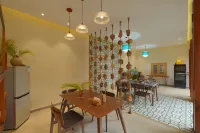 Shishe Retreat · Manghuang Village Scenic Area, Mangshi - parcheggio