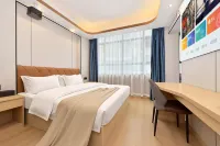 Xingyi Yilong Hotel