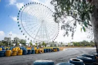 Flame Resort and Bristro Phnom Penh - parking