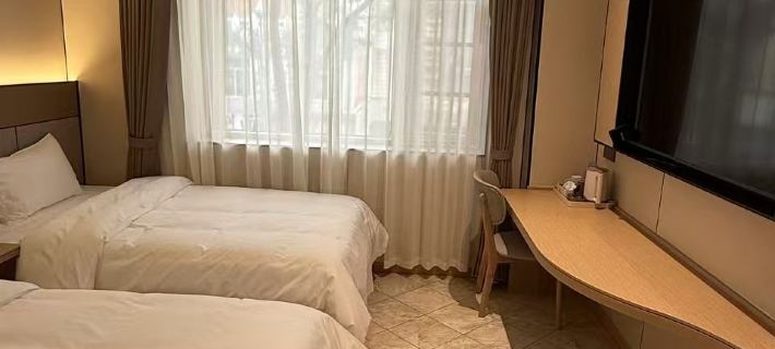 Pingwu Xicheng Baoenli Hotel Hotel di Pingwu