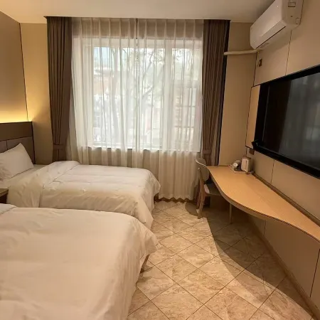 Pingwu Xicheng Baoenli Hotel