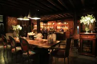 Oasis The Secret Luxury Hotel