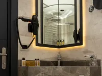 فولي هوتل إسطنبول Hotels near رصيف ميناء الحريم