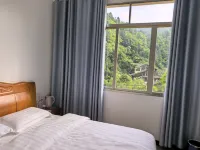Yinjian Mountain Lodge (Shuanghe Cave Branch), Suiyang - วิวภูเขา