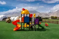 Fanyin Starlight Camp, Tashkurgan - Family