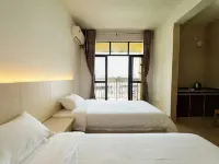 Aline Hotel - balkon