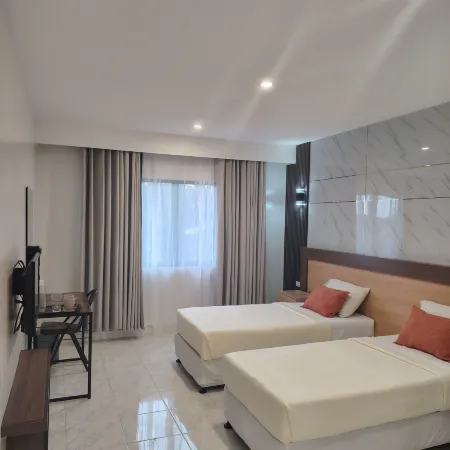 Royale House Hotel Davao powered by Cocotel