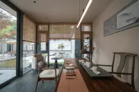 Floral Lux Hotel • Linhai Song Yun Ancient City Hotel