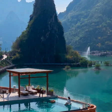 The love of the mountains and rivers of Haokun Lake