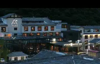 Atour S Hotel, Bianbian Street, Tourist Center of Jiuzhaigou Scenic Area - Bergblick