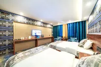 Anshun Shengyi Hot Spring Hotel (Anshunxi Railway Station Colorful Vientiane Tourism City) - Hot Springs