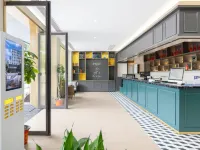 麗橙飯店·悅（武漢漢口火車站長港路地鐵站店） 理工大学附近的飯店