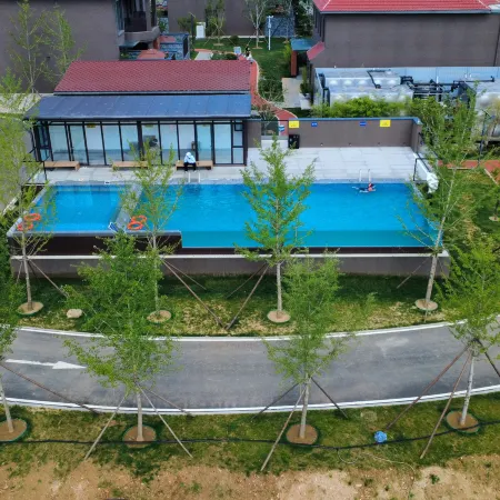 Yunju Hot Spring Resort Hotel (Tai'an Fengchan Ceremony Fantawild Branch)
