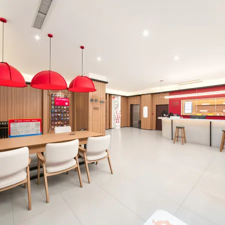 Thunder God Gaming E-sports Homestay (Yuncheng Wanda Plaza Branch)
