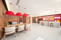 Thunder God Gaming E-sports Homestay (Yuncheng Wanda Plaza Branch) - Esports