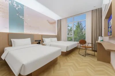 Home Inn Huayi Select Hotel (Da lian University of Technology Xinghai Park Branch) Hotel a Dalian Software Park and Xuefu Area
