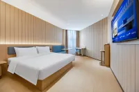 HanTing Hotel (Tacheng Emin) - parking