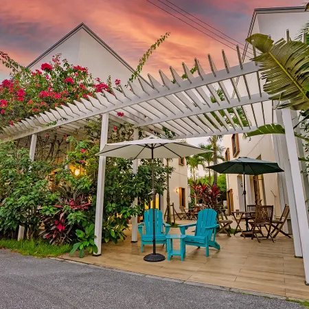 HOTEL CALIFORNIA MIYAKOJIMA RESORT