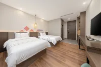 Chenyue Business Grand Hotel (Linyi Yinan Zhisheng Hot Spring Tourist Resort) - Suối nước nóng