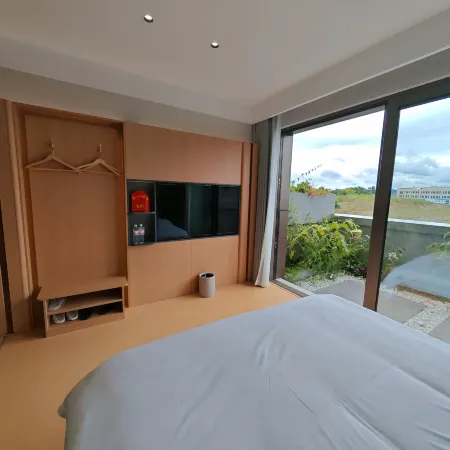 Zunjing Smart Hotel