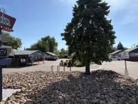 Cabins on Main Longmont - Parking