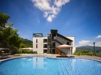 Mo Shang Chu Jian · Bamboo Mountain Pool Resort - Swimmingpools