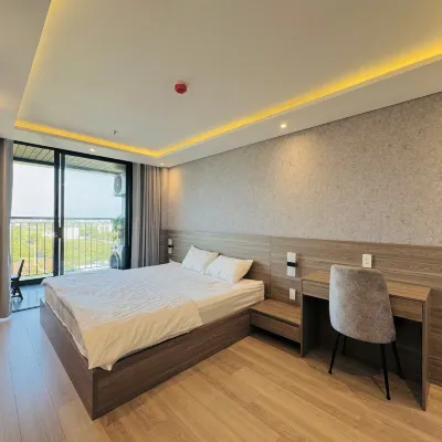 Thien Khanh Hotel and Apartments โรงแรมใกล้ตู่หุ่ง สโตนอาร์ต