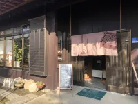 Golden Peach House - พร้อมอาหารเช้า