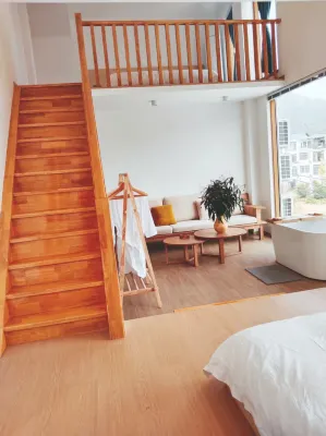 Yunshang Qiushi Homestay - Dağ Manzaralı