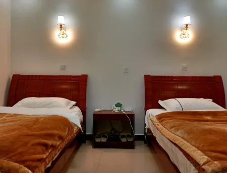 Gongshan Aren Farmhouse Отели рядом с достопримечательностью «The First Bend of Nujiang River»