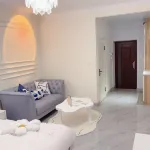 His and her net red theme apartment Hotel in zona Heilongjiang Vocational College of Biology Science and Technology (Qunying Street)