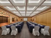 Shanghai Maison New Century Hotel Hotels near Sheshan