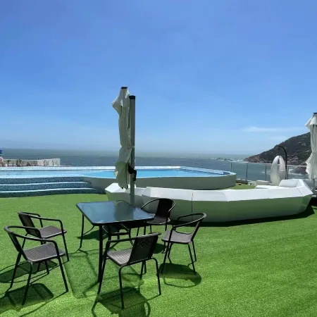 Floral Hotel · Listening to the sea Hotel