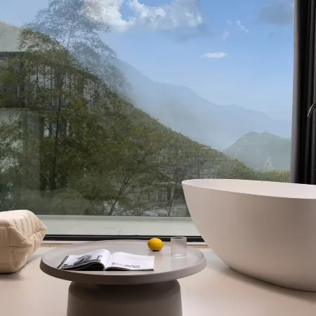 JANE Hot Spring Hotel (Anji Yunshang Grassland Panda Tribe Adventure Park Branch)
