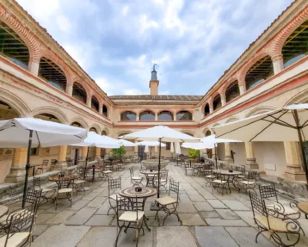 Hotel San Antonio El Real Hotels in Segovia