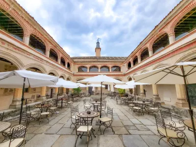 Hotel San Antonio El Real Hotel in zona IE University