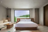 Ruo Yin. Home Stay
