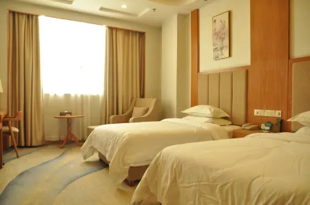 Vienna Zhihao Hotel (Hotan Railway Station) Отели рядом со станцией Hetian Railway Station