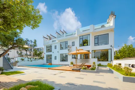 Floral Hotel·Jiuhua Mountain Underbloom Homestay Отели рядом с достопримечательностью «Jiu Hua Shan Dayuan Buddhist Culture Park»