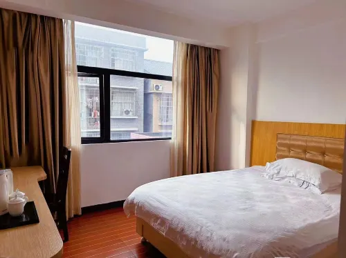 Longshan Baichuan Apartment