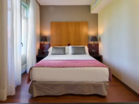 俄爾匹拉酒店 薩拉戈薩省酒店