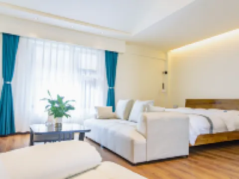 Shangri-La Banxia Time Homestay (Dukezong Ancient City Branch) Hotels in Shangri-La