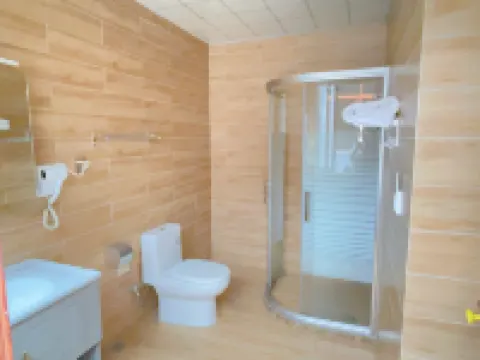 Tengchong Gaogu Mountain House Chinese Inn